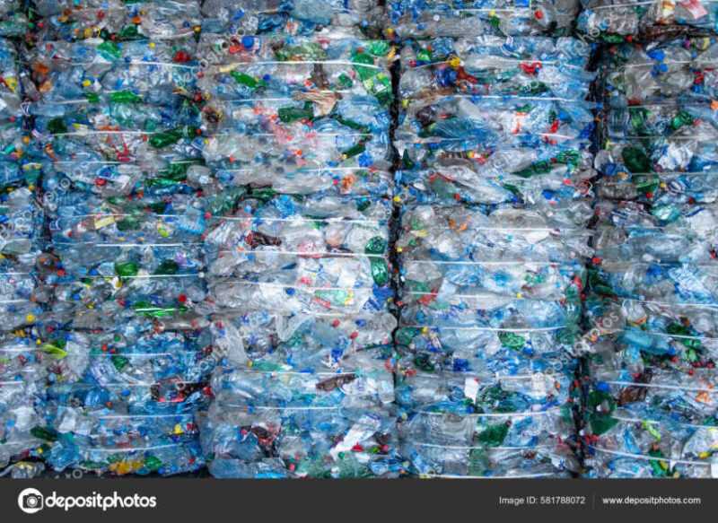 Ukázka plánu recyklace lahví pro domácí mazlíčky