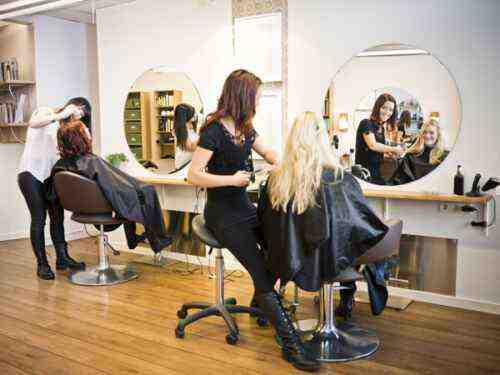 10 idées commerciales rentables de salon de coiffure pour les débutants