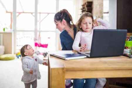 Lavorare da remoto con i bambini a casa: 5 modi per mantenere l'equilibrio tra lavoro e vita privata