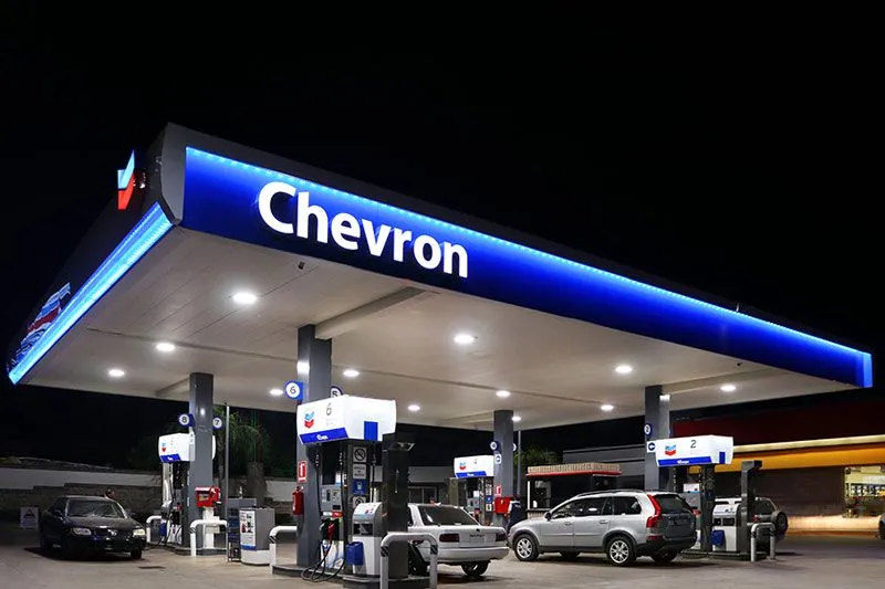 Franchisekostnader, fortjeneste og Chevron bensinstasjon