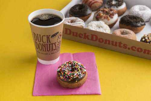 Koszt franczyzy Duck Donuts, zyski i możliwości