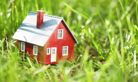 Čo je potrebné zvážiť pred kúpou domu na ďalší predaj