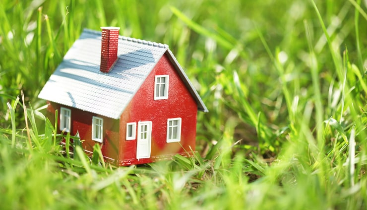 Čo je potrebné zvážiť pred kúpou domu na ďalší predaj