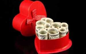How to make money on Valentine's Day