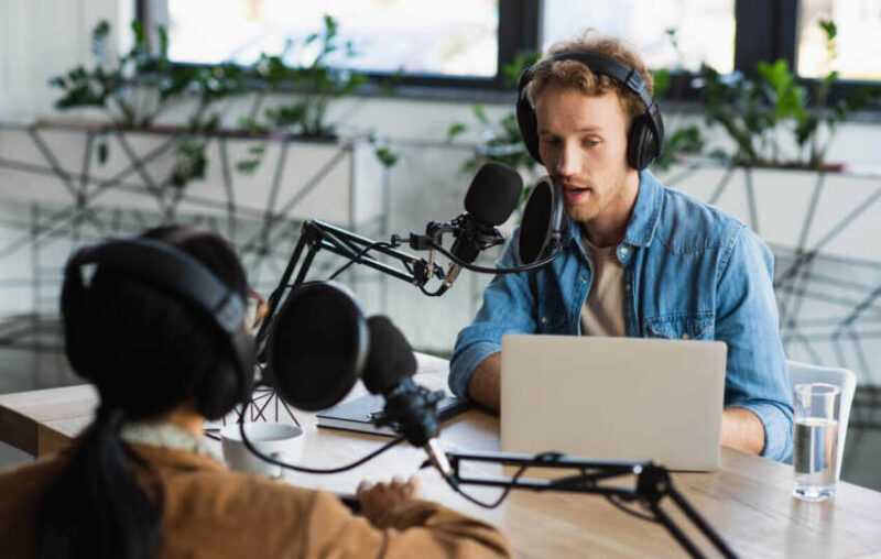 How to start a podcast in 6 smooth steps